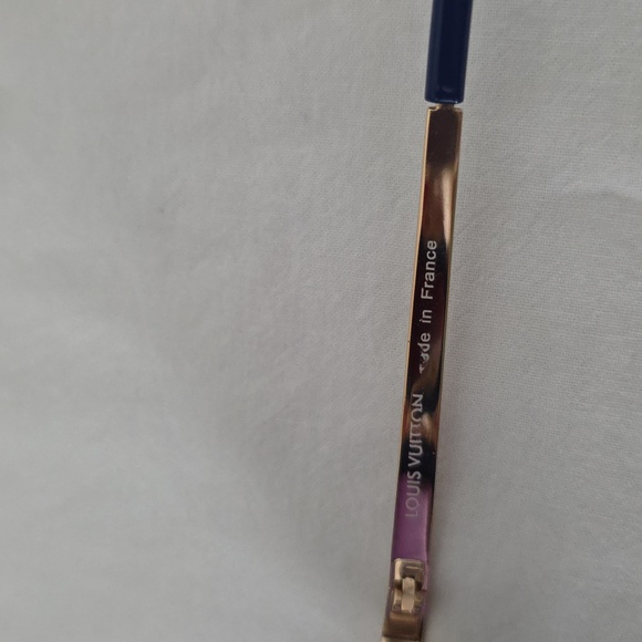 Louis Vuitton Navy and Gold Round Sunglasses - Picture 11 of 11